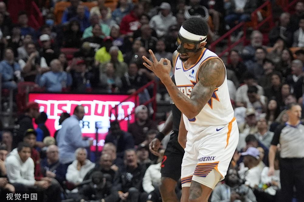 足球经济遭 足球经济遭