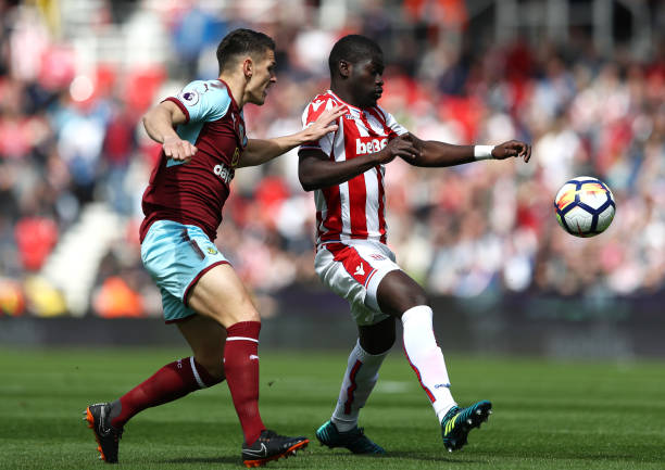 公开批评欧 公开批评欧